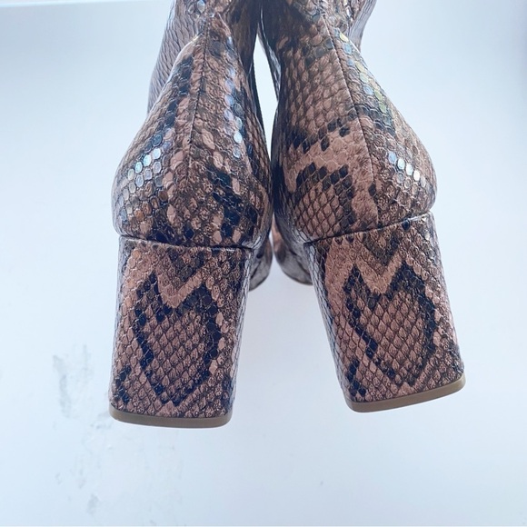 STEVE MADDEN Harli Snakeskin Faux Leather Block Heel Ankle Boots NEW 90’s - Picture 8 of 10